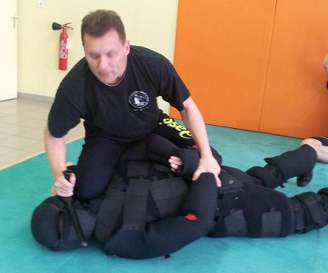 Session de formation d'instructeurs F.I.T.B.S. PRO, sur 6 jours bloqués, du 25 Février au 02 Mars 2013, à Alès en France avec Fayad FAYAD Président fondateur de la F.I.T.B.S. PRO