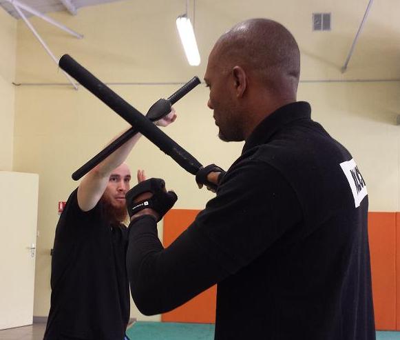 STAGE de formation d'instructeurs F.I.T.B.S. PRO en Tonfa Bâton et Self Défense PRO Gestes Techniques Professionnelles d'Interventions et de protections de Police - GTPI : Du Lundi 03 au Samedi 08 Novembre 2014 inclus, 6 jours bloqués en FRANCE à Alès (30)