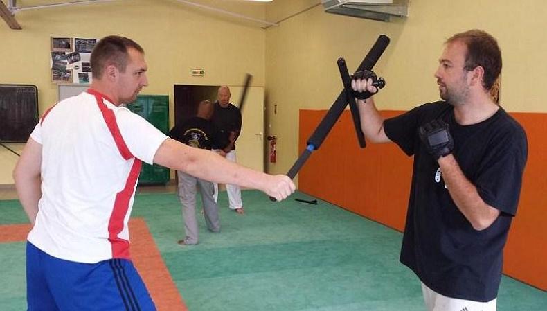 STAGE de formation d'instructeurs F.I.T.B.S. PRO en Tonfa Bâton et Self Défense PRO Gestes Techniques Professionnelles d'Interventions et de protections de Police - GTPI : Du Lundi 03 au Samedi 08 Novembre 2014 inclus, 6 jours bloqués en FRANCE à Alès (30)