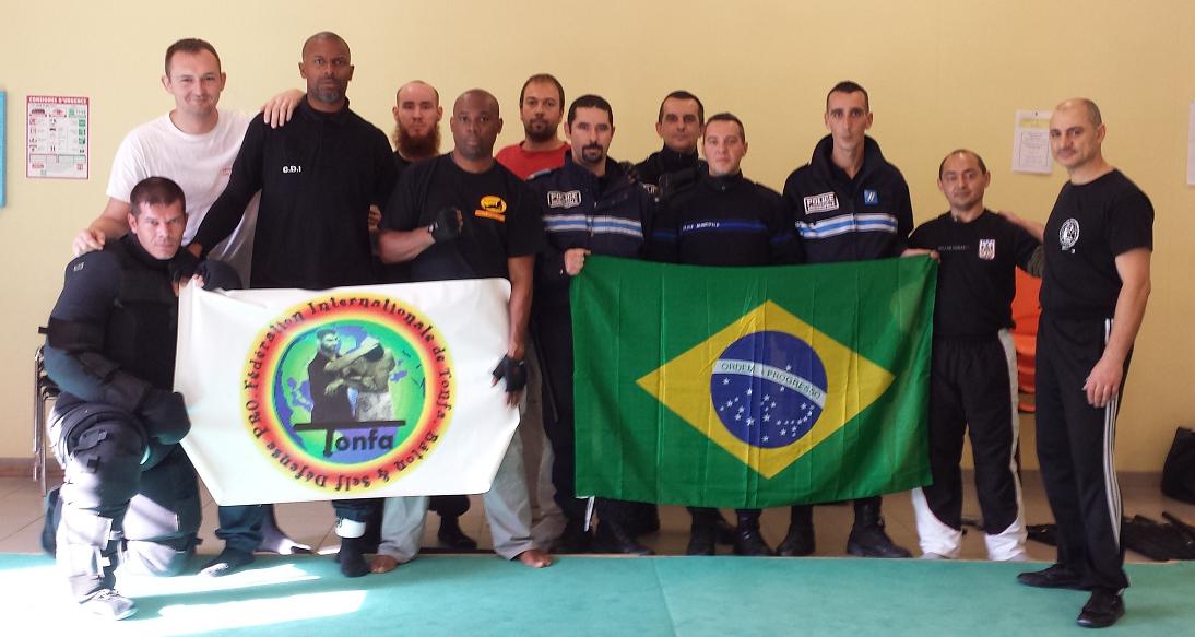 STAGE de formation d'instructeurs F.I.T.B.S. PRO en Tonfa Bâton et Self Défense PRO Gestes Techniques Professionnelles d'Interventions et de protections de Police - GTPI : Du Lundi 03 au Samedi 08 Novembre 2014 inclus, 6 jours bloqués en FRANCE à Alès (30)