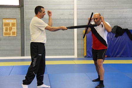 Formation F.I.T.B.S. PRO de la Police Municpale de SAINT MARTIN DE CRAU en TONFA PRO et GTPI avec Rodolphe SCHWALB